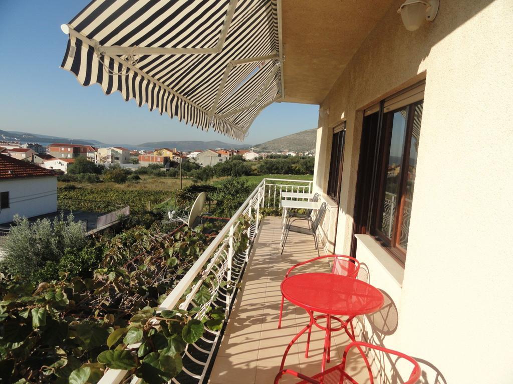 Apartment Meri Trogir Eksteriør billede