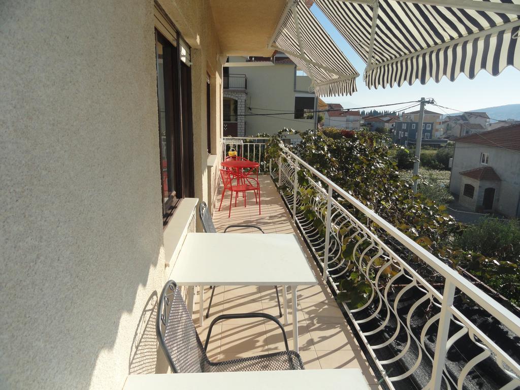 Apartment Meri Trogir Eksteriør billede