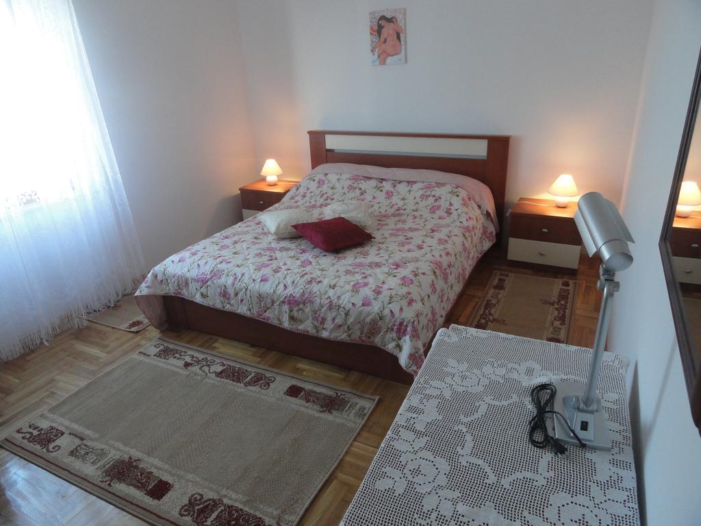 Apartment Meri Trogir Eksteriør billede