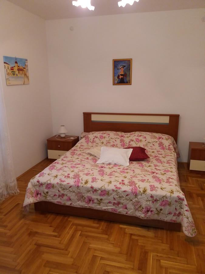 Apartment Meri Trogir Eksteriør billede