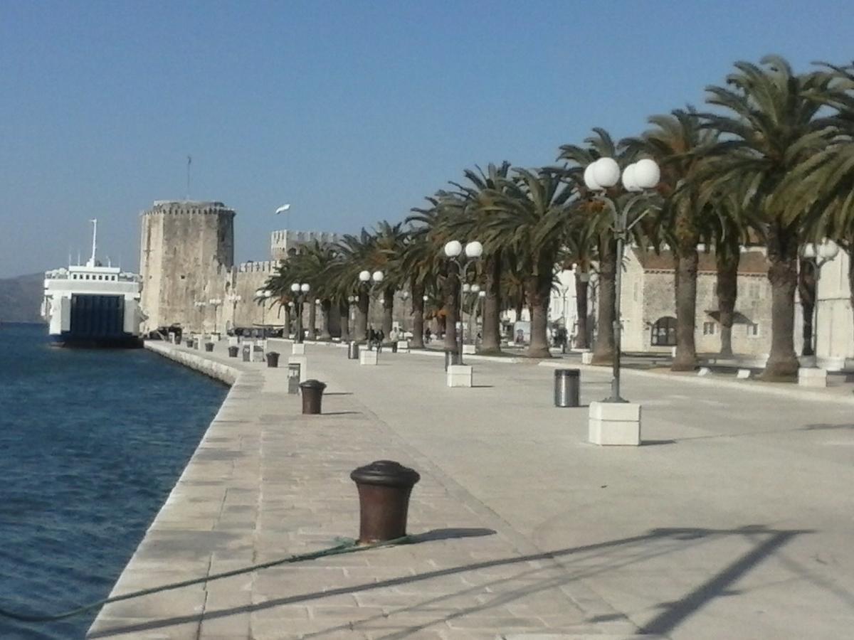 Apartment Meri Trogir Eksteriør billede