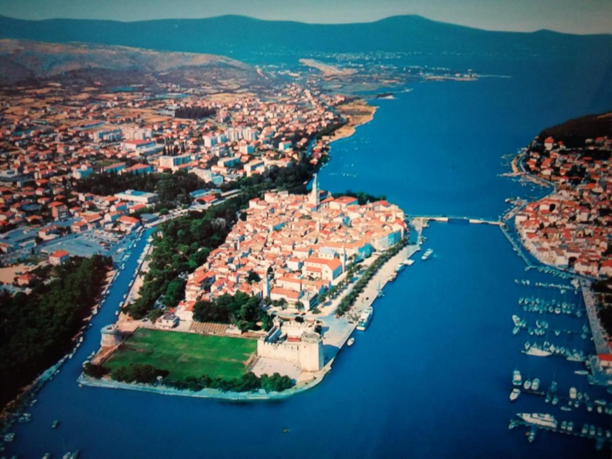 Apartment Meri Trogir Eksteriør billede